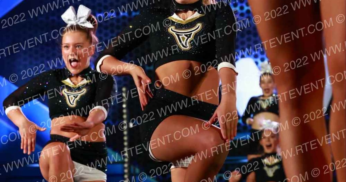 C4 Longhorns BlackOut · Athletic Championships Chattanooga Nationals DIDII