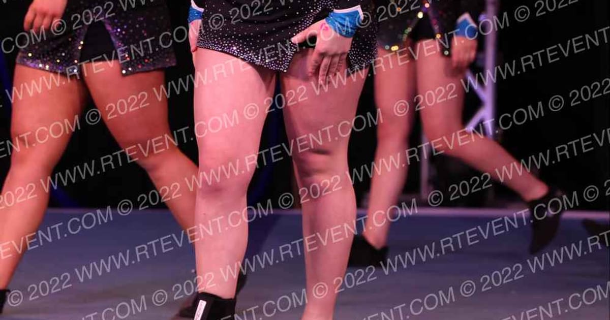 Gravity Cheer Lady Stars · Foxwoods