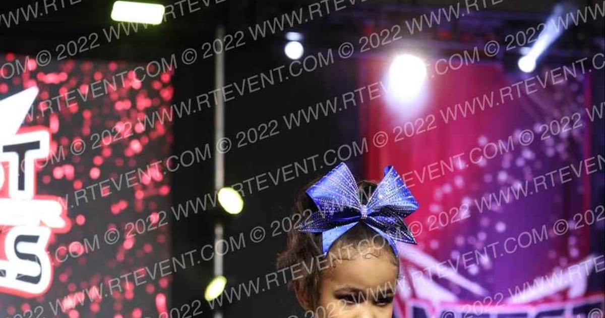 Pinnacle Cheer Memphis Sapphire · Jamfest Super Nationals