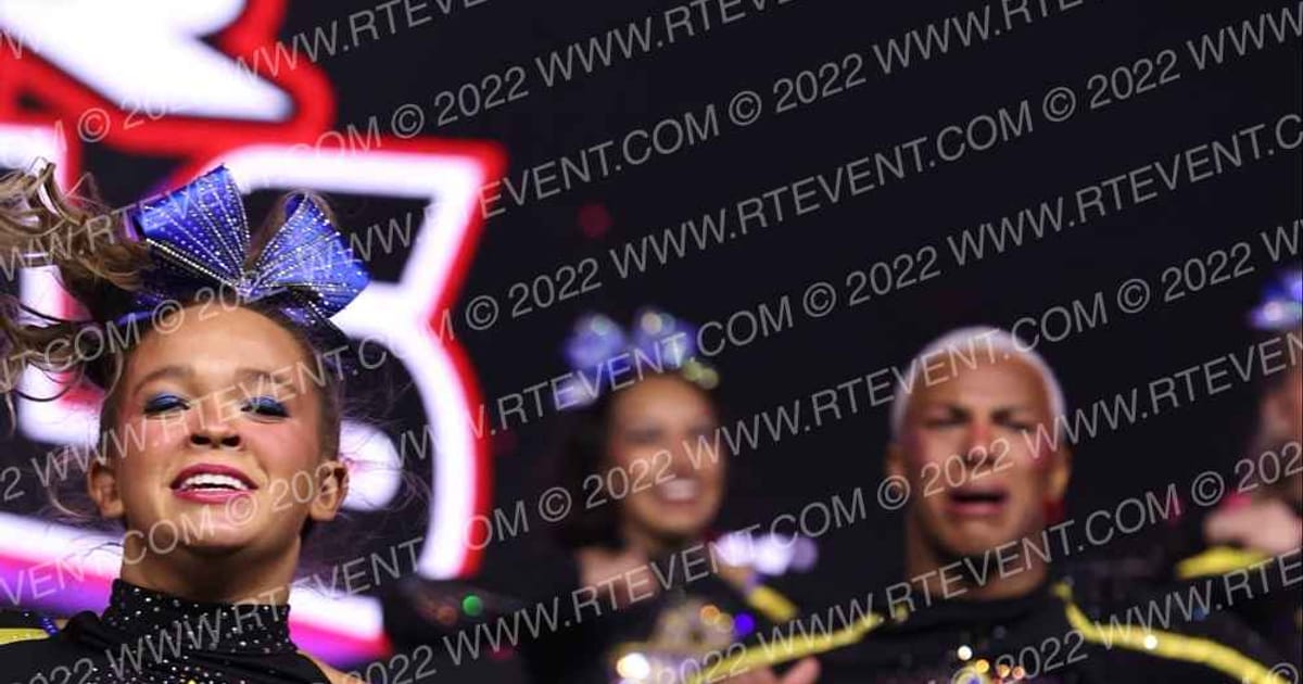 Pinnacle Cheer Memphis Titanium · Jamfest Super Nationals