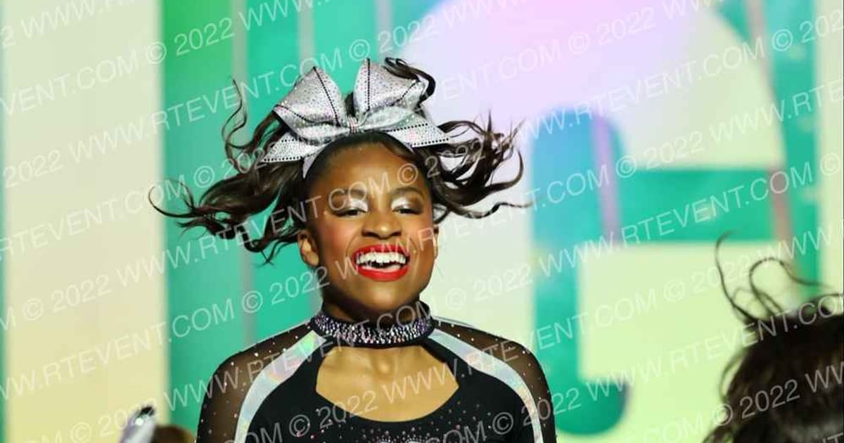 Louisiana Cheer Force Platinum · Mardis Gras Grand Nationals