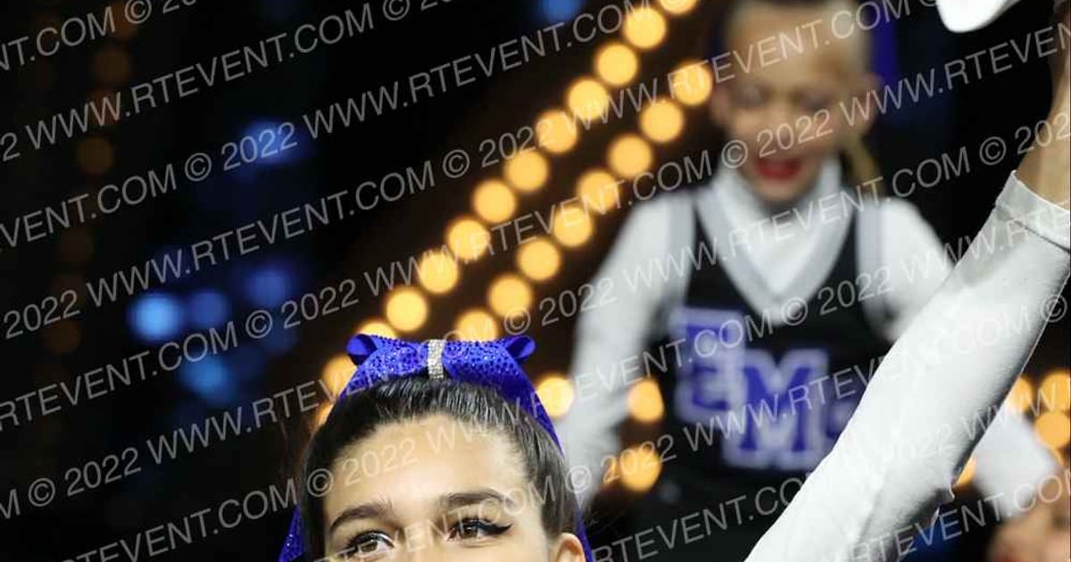 EDGEWOOD MIDDLE SCHOOL CHEER · FRIDAY SCHOOL Nationals