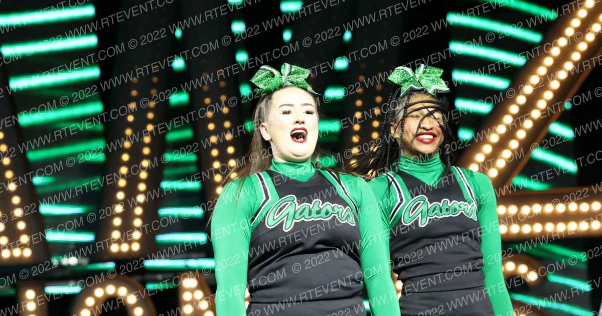 GREEN VALLEY GROUP STUNT · FRIDAY SCHOOL Nationals