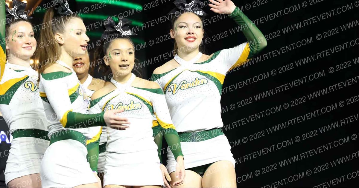 VANDEN HIGH SCHOOL STUNT · FRIDAY SCHOOL Nationals