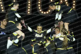 BISHOP O DOWD VARSITY CHEER