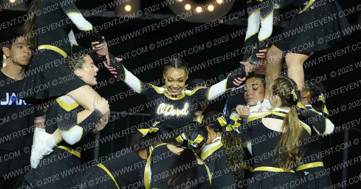 BISHOP O DOWD VARSITY CHEER · FRIDAY SCHOOL Nationals