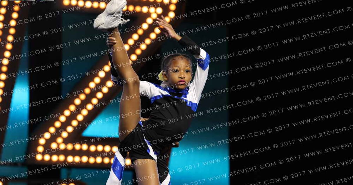 REBELS MARIA REGINA SCHOOL · SCHOOL CHEER NATIONALS