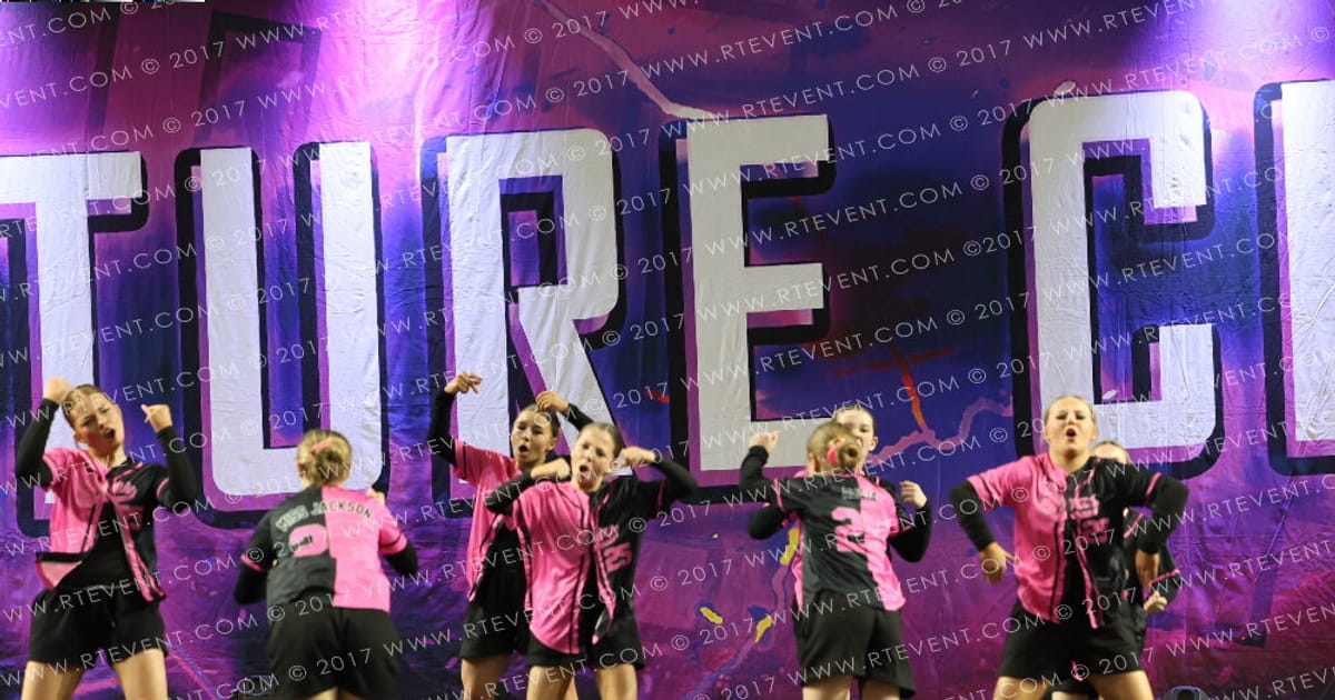 DC DIVAS · Treasure Ireland