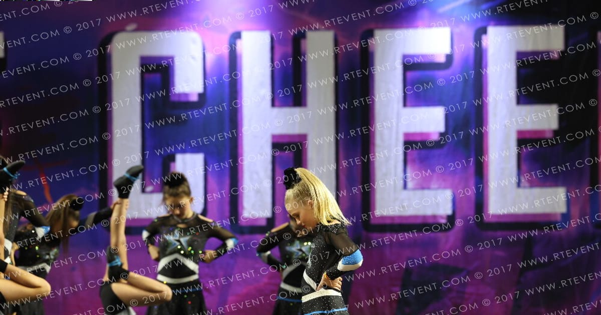 Strike Force Cheer Neon · Treasure Ireland
