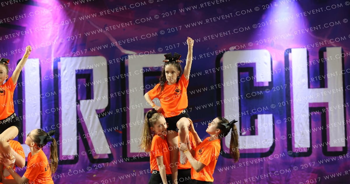 LIR CHEER PLATINUM · Treasure Ireland