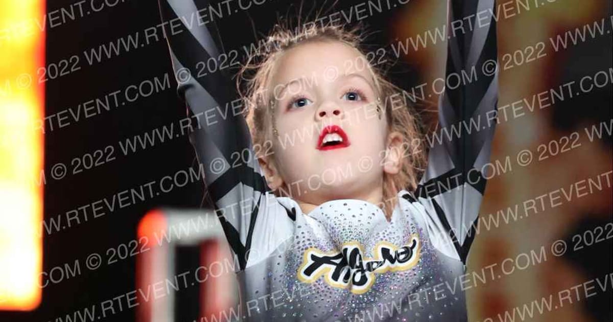 Angels All Star Cheerleading Shooting Stars · Hard Rockin Day One
