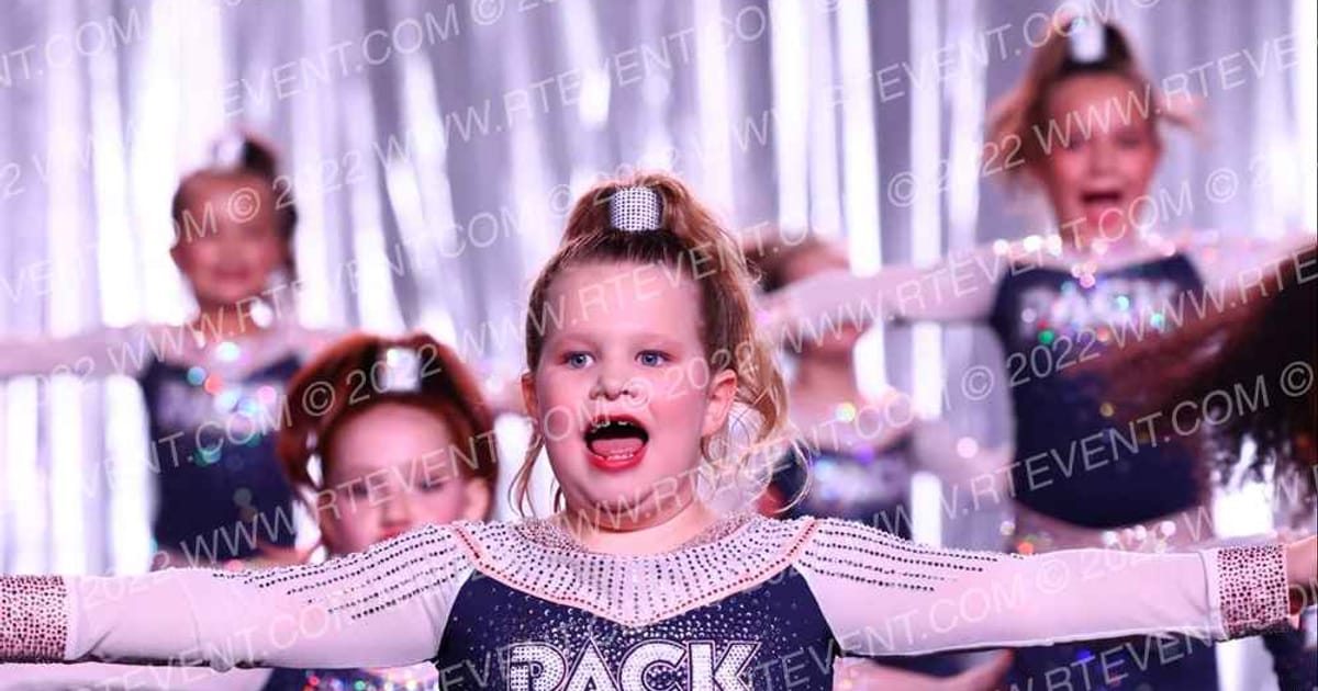 Pack Athletics Glitz · American Superstarz Raleigh