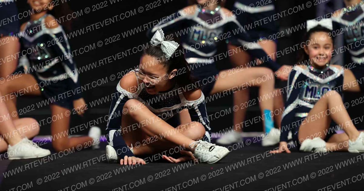 Mount Laurel Cheer Frost · SU BATB GN