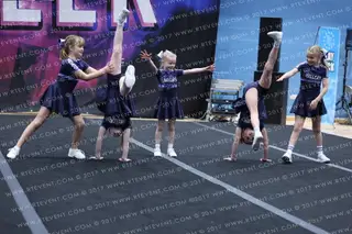Hellcats Cheerleaders Bobcats