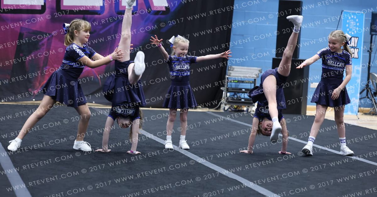 Hellcats Cheerleaders Bobcats · FC ESSENTIALS SOUTH