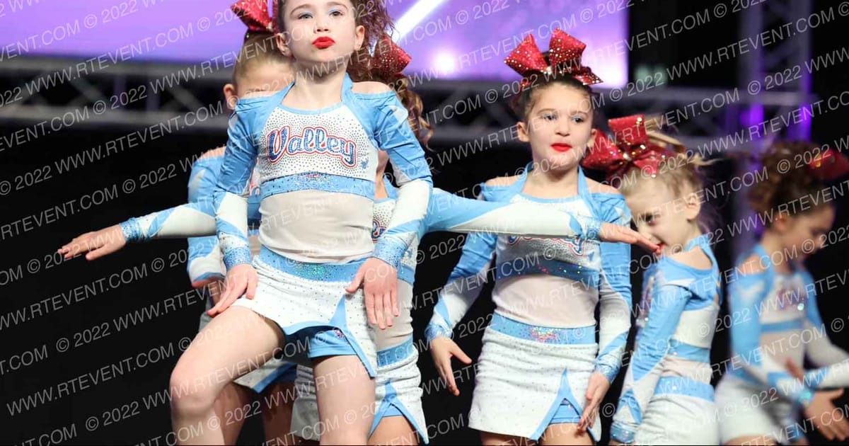 Valley Cheer FLY GIRLS · SU BATB GN