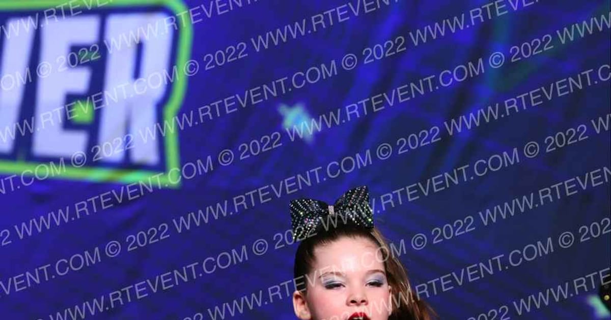 Cheer Sport Sharks - Toronto Sharptooth Sharks · Feel the Power