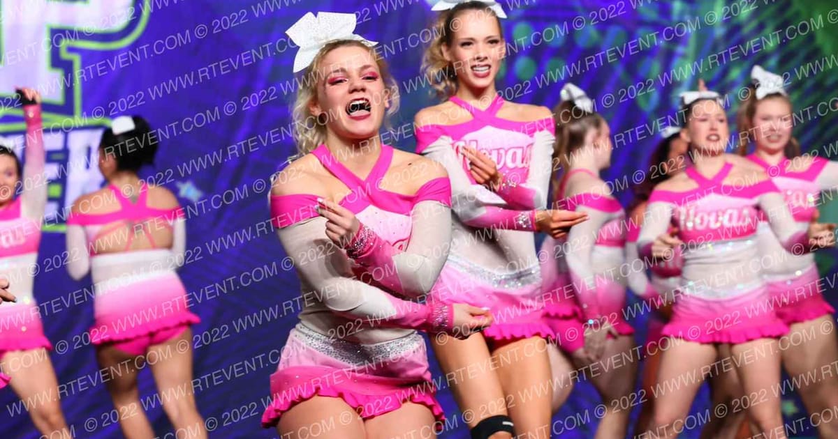 Cheer United Supernovas · Feel the Power