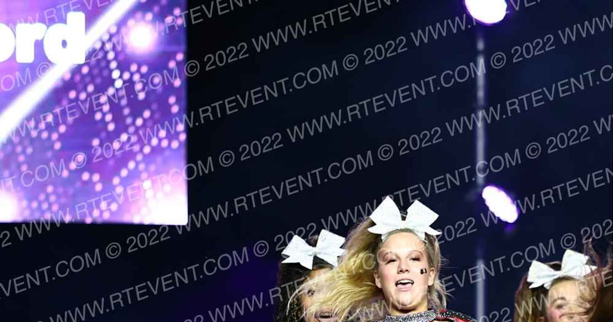 FAME All-Stars Stafford Lady Legends · SU BATB GN