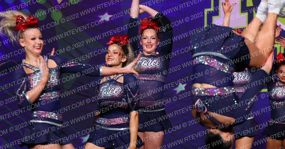 Cheer Force Wolfpack Lady Love · Feel the Power