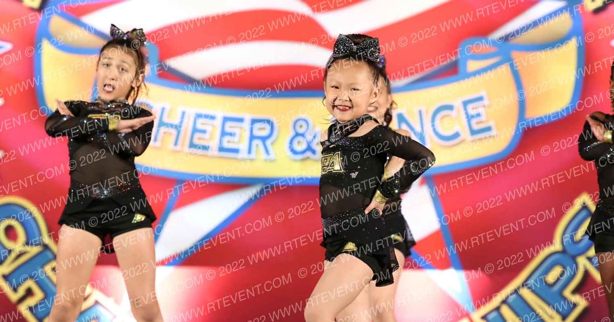Pyramid Athletics SPHINX · The American Masterpiece