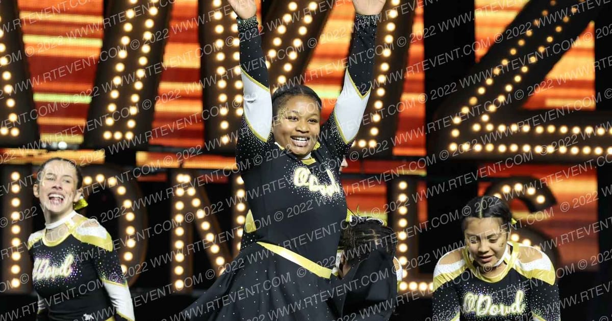 BISHOP O DOWD VARSITY CHEER · SATURDAY SCHOOL Nationals
