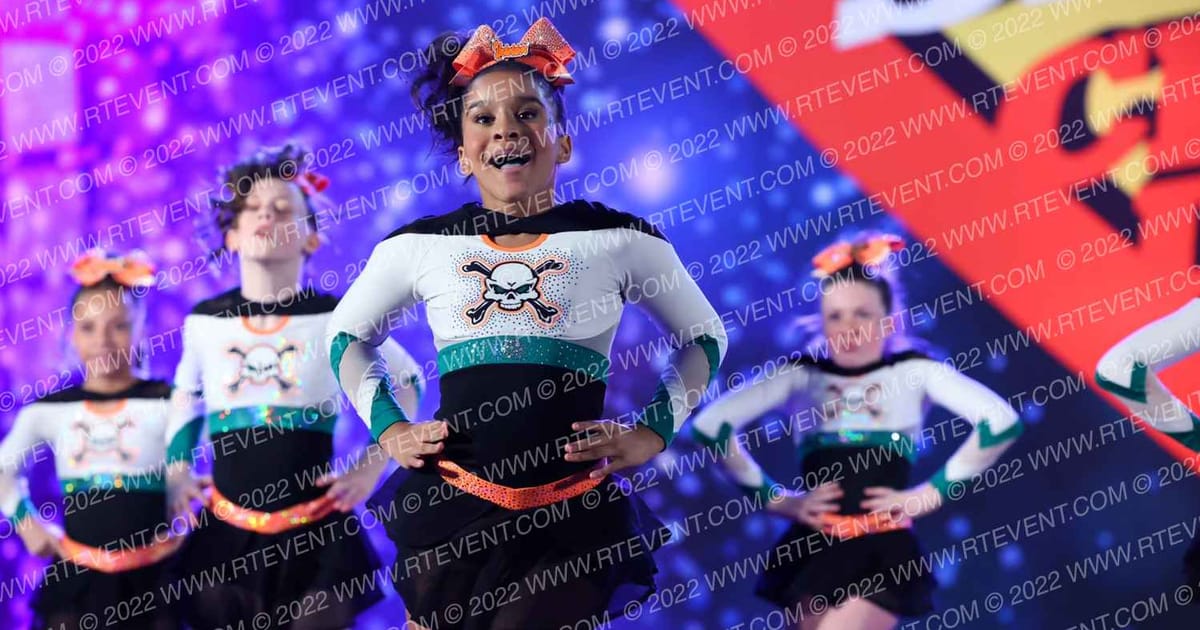 Iowa Elite Cheer - Des Moines Undertakers · Spirit Sports Nationals