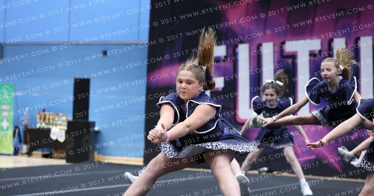 Hellcats Cheerleaders Caracals · FC ESSENTIALS SOUTH