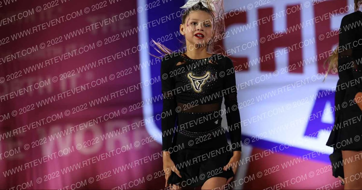 C4 Longhorns Weather Girls · NCA Atlanta Classic DII