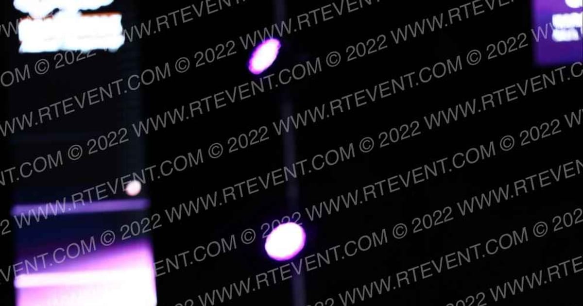 Evolution Cheer Teal Frenzy · SU BATB GN