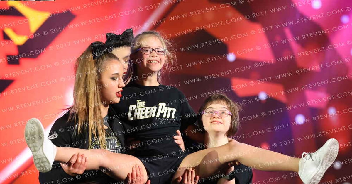 The Cheer Pitt KC Dazzle · SS Kansas City Nationals