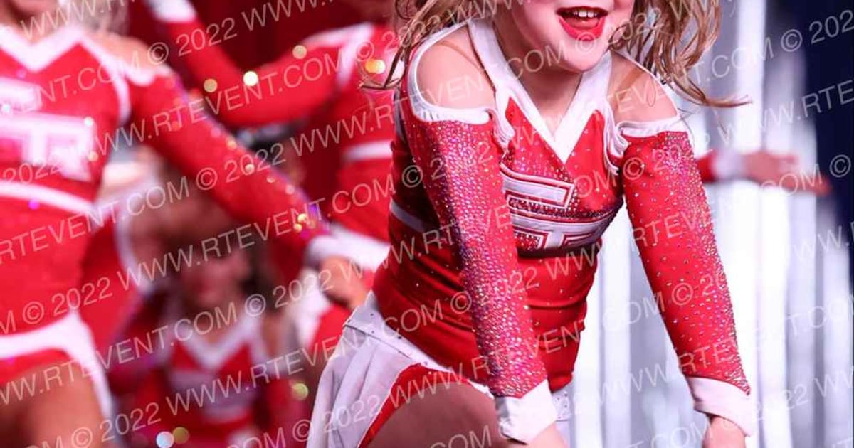 Cheer Revolution Bombshells · American Superstarz Raleigh
