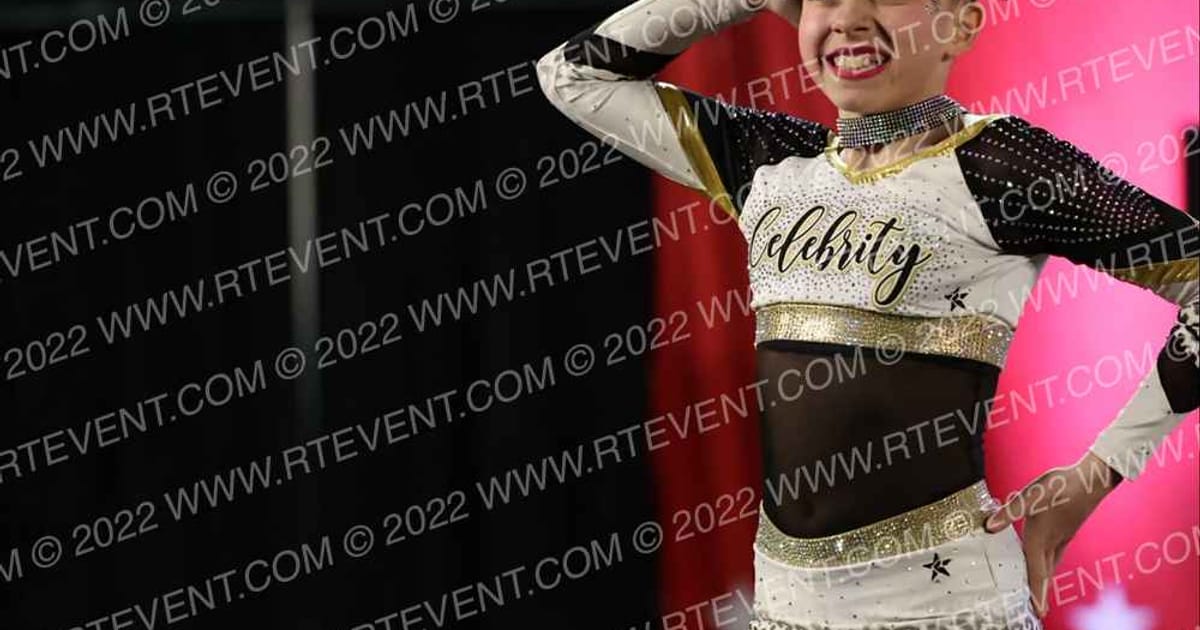 Celebrity Cheer SUPERMODELS · American Cheer Power Reading Showdown
