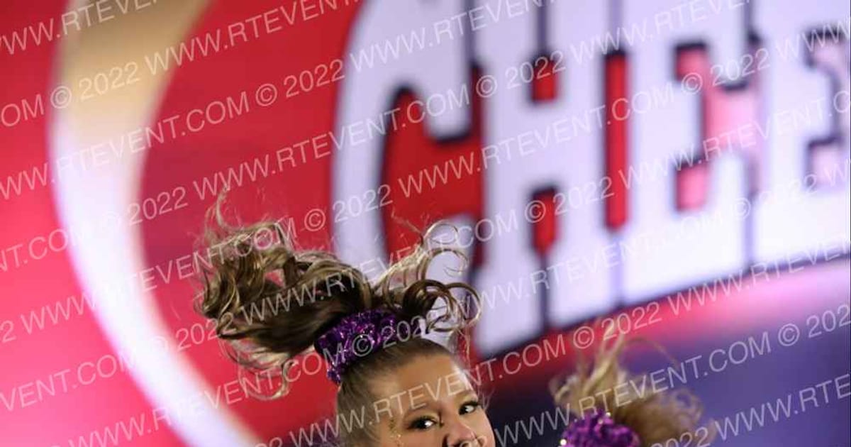 Celebrity Cheer VOGUE · American Cheer Power Reading Showdown