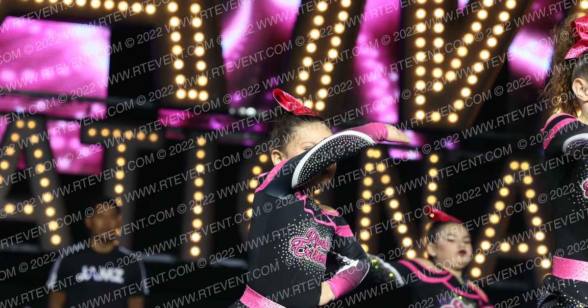 RIVAL EXTREME PINK TOPAZ · SUNDAY MONDAY NA Nationals