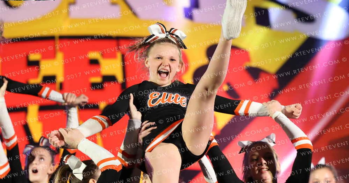 Pirates Cheerleading Club Elite · SS Kansas City Nationals