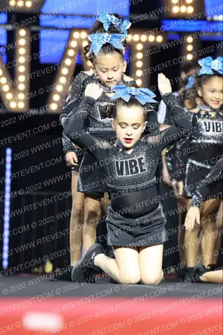 VIBE CHEER ICE QUEENS