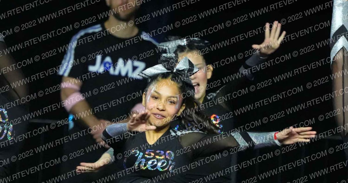 530 CHEER · SUNDAY MONDAY NA Nationals