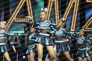 LA LEGACY DIVAZ