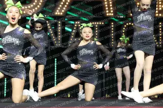 VEGAS STARS ROCKETS