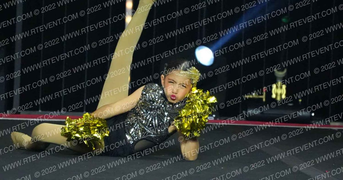 EASTON ELITE DANCE MINIS · SUNDAY MONDAY NA Nationals