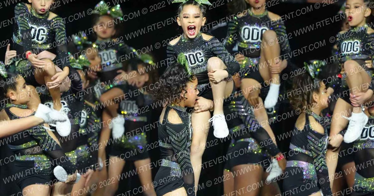 ONE DREAM MISS AIM · SUNDAY MONDAY NA Nationals