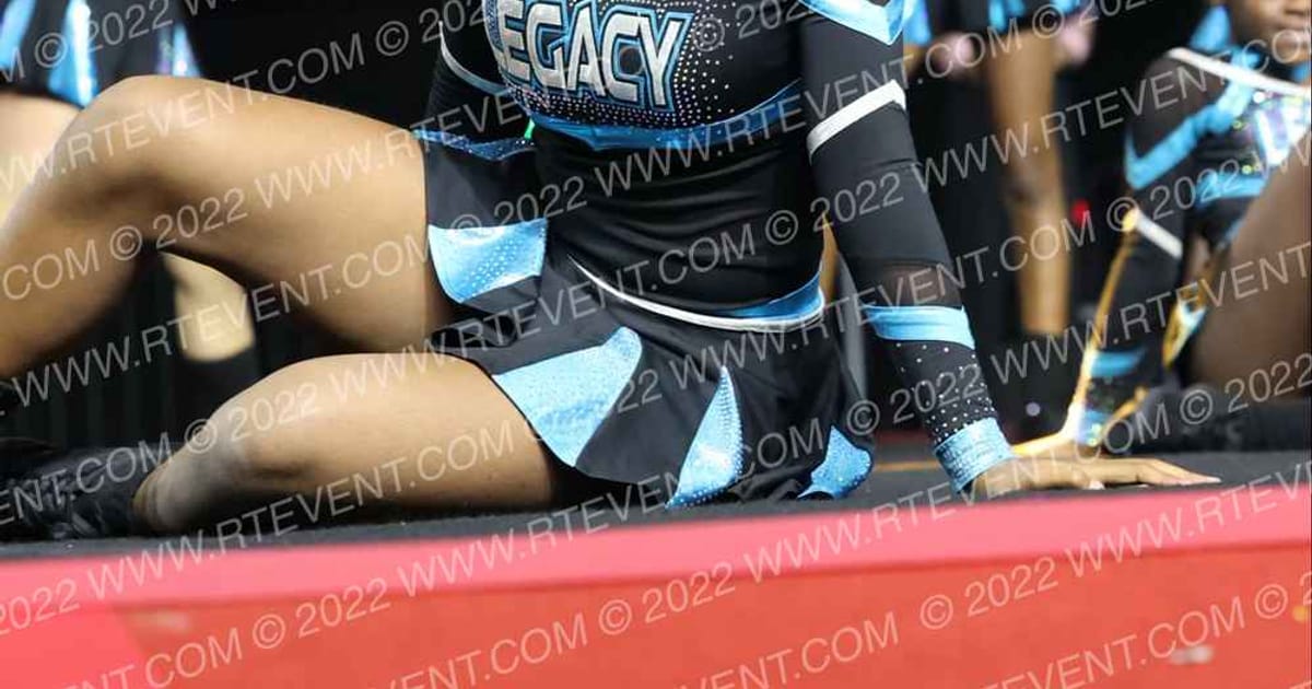 LA LEGACY DIVAZ · SUNDAY MONDAY NA Nationals