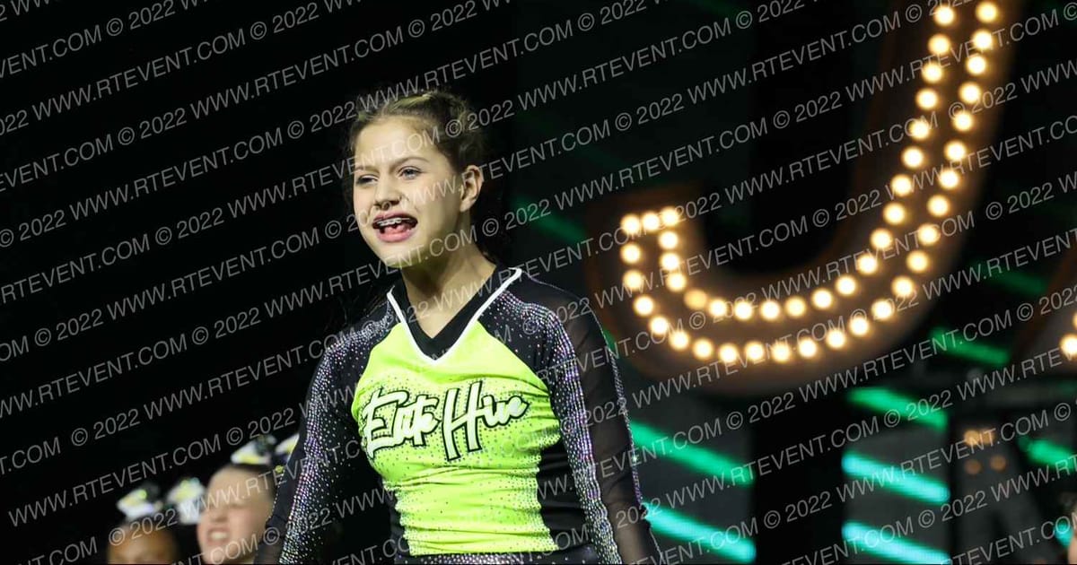 ELITE HIVE CHEER QUEEN BEES · SUNDAY MONDAY NA Nationals