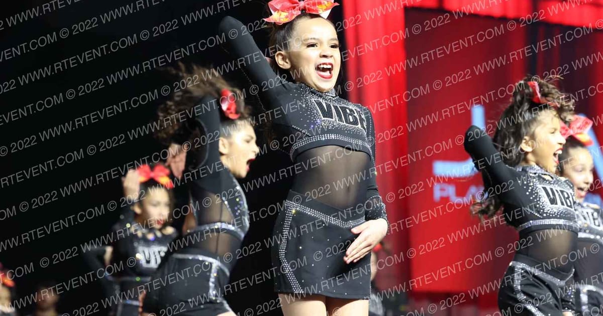 VIBE CHEER ONYX · SUNDAY MONDAY NA Nationals