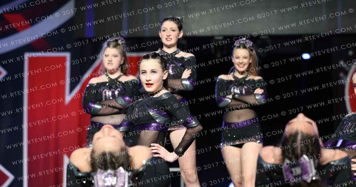 Advanced Cheer Crew Legendz · CHEERAPALOOZA