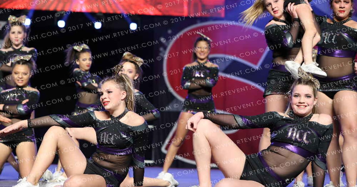 Advanced Cheer Crew Royalz · CHEERAPALOOZA