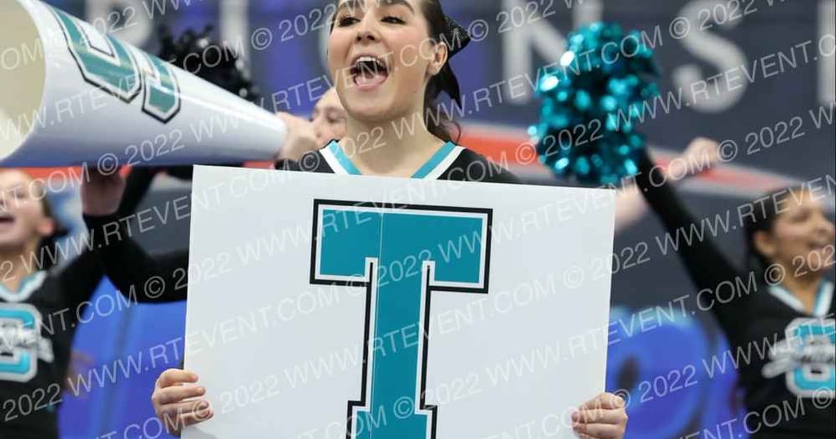 Sultana HS  22 · Cheerpros Riverside Friday