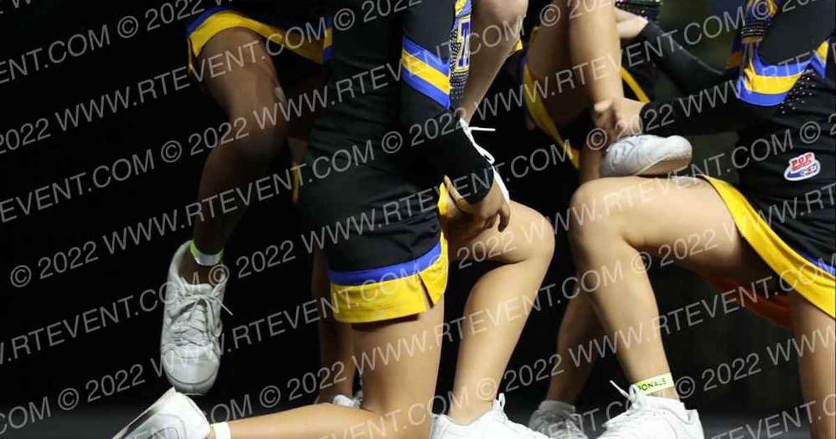 FULLERTON TINY MITE CHEER · YOUTH Nationals