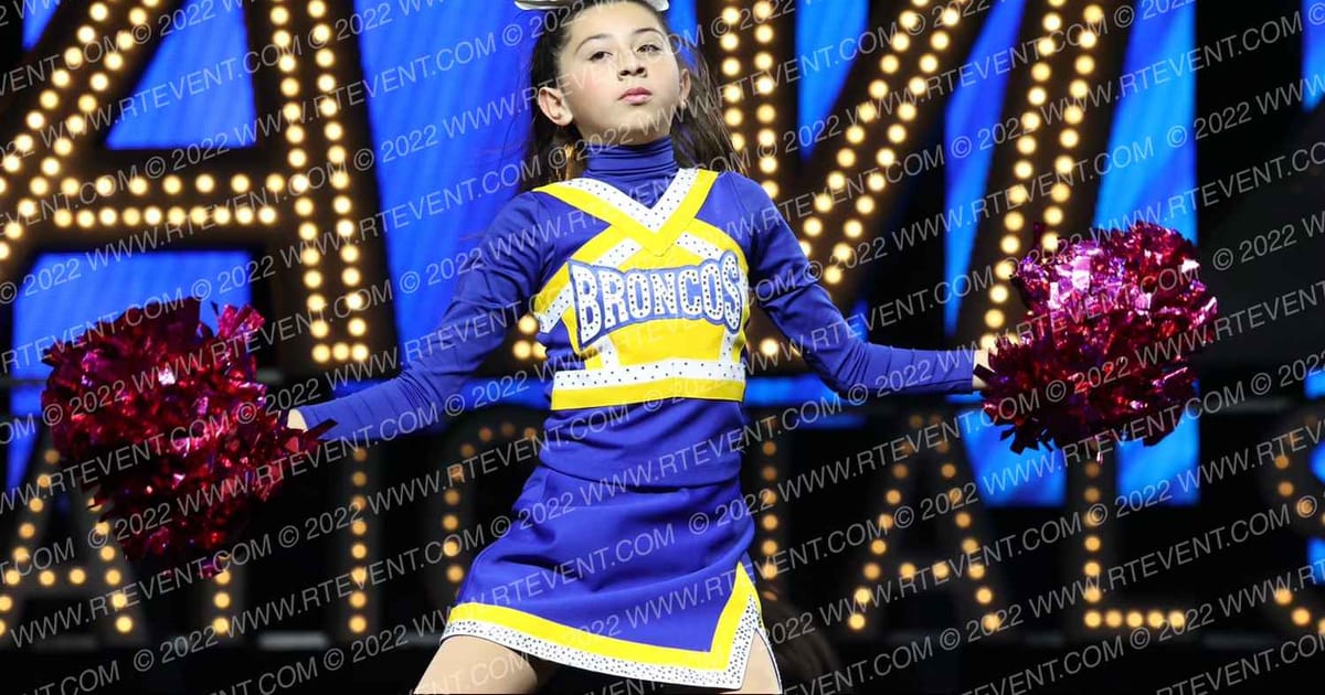 DOS PALOS BRONCO YOUTH CHEER PEEWEES · YOUTH Nationals